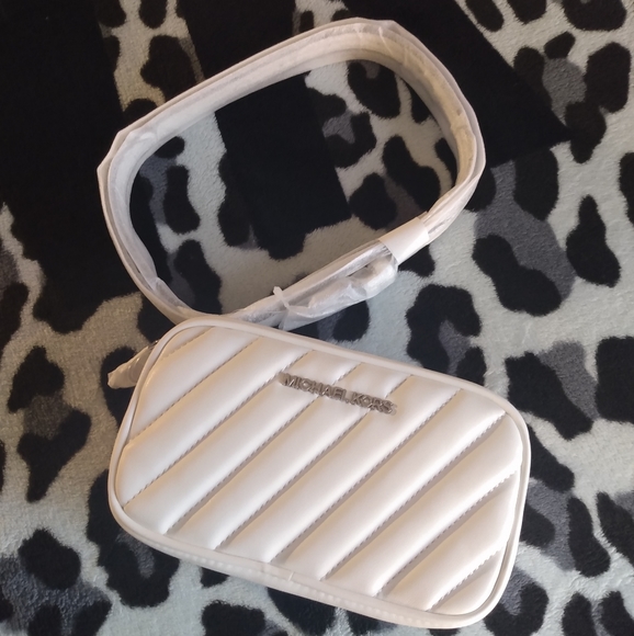 Michael Kors Handbags - Gorgeous NWT ~ MK Belt Bag
